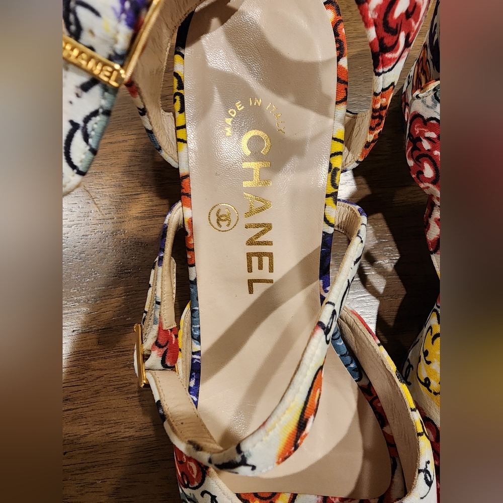 Vintage Chanel Floral Heels Size 37 - Picture 2 of 14